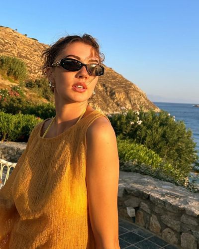 Burcu Özberk seksi ifşa fotoğrafı 5