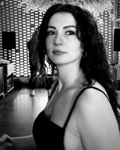 Burcu Özberk seksi ifşa fotoğrafı 93763
