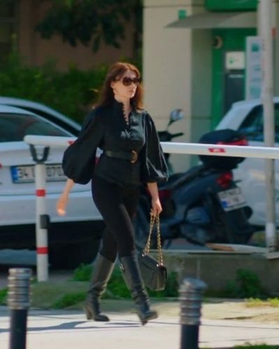 Burcu Özberk seksi ifşa fotoğrafı 93752