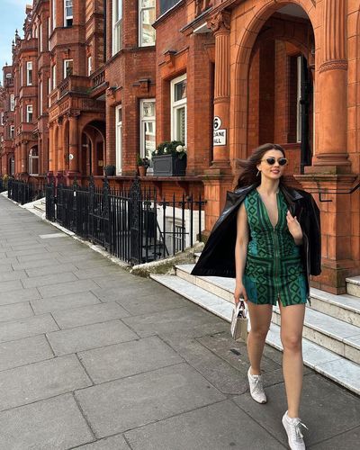 Burcu Özberk seksi ifşa fotoğrafı 93748