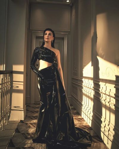 Burcu Özberk seksi ifşa fotoğrafı 93745