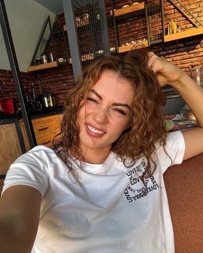 Burcu Özberk seksi ifşa fotoğrafı 93740