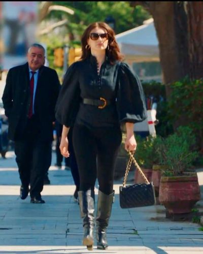 Burcu Özberk seksi ifşa fotoğrafı 93728