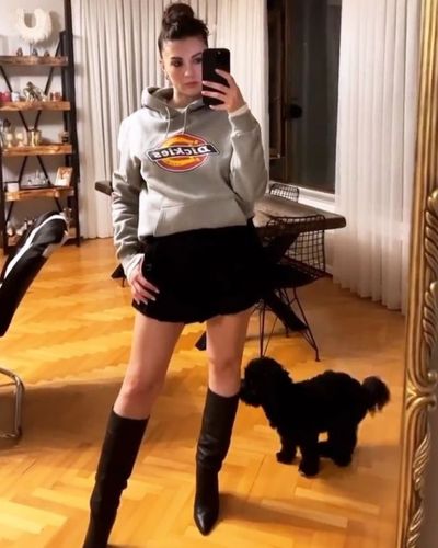Burcu Özberk seksi ifşa fotoğrafı 93632