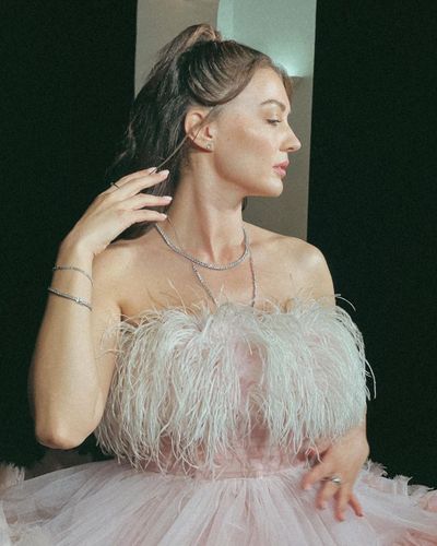 Burcu Özberk seksi ifşa fotoğrafı 93629