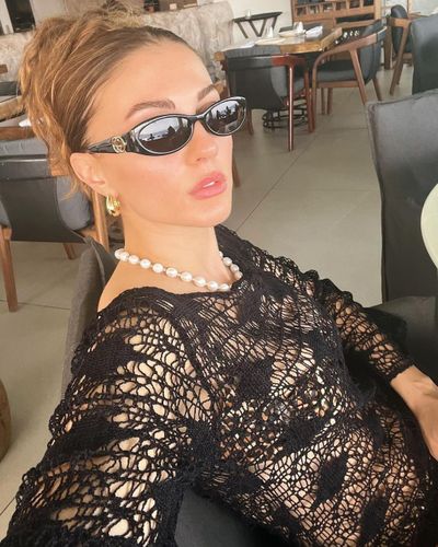 Burcu Özberk seksi ifşa fotoğrafı 93624