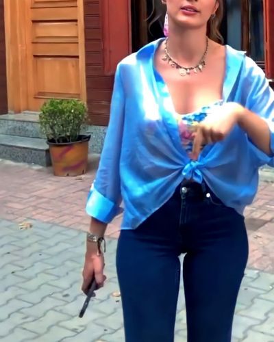 Burcu Özberk seksi ifşa fotoğrafı 93618