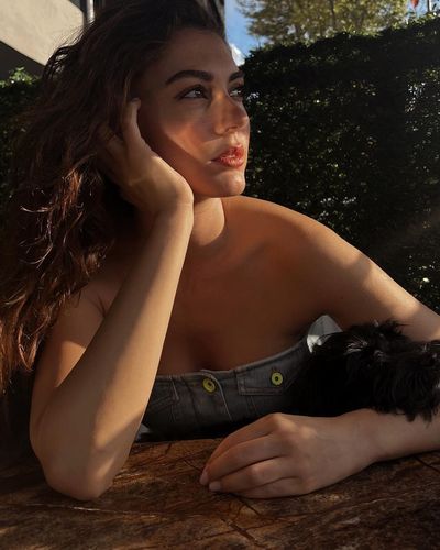 Burcu Özberk seksi ifşa fotoğrafı 93563