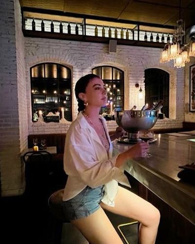 Burcu Özberk seksi ifşa fotoğrafı 93500
