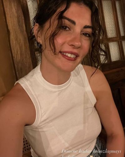 Burcu Özberk seksi ifşa fotoğrafı 93487