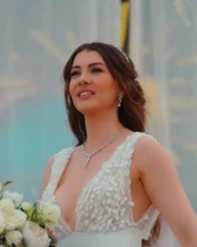 Burcu Özberk seksi ifşa fotoğrafı 93450