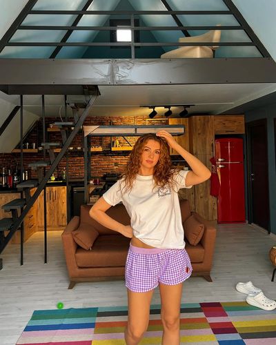 Burcu Özberk seksi ifşa fotoğrafı 93446