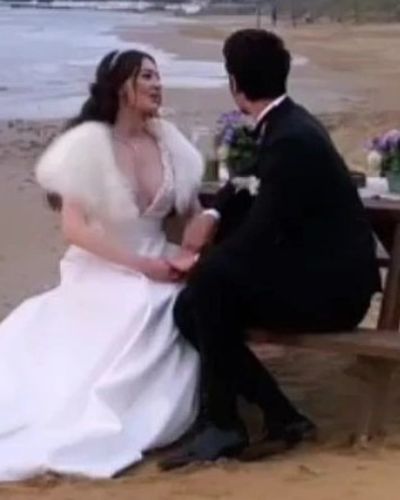 Burcu Özberk seksi ifşa fotoğrafı 93421