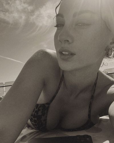 Burcu Özberk seksi ifşa fotoğrafı 93384