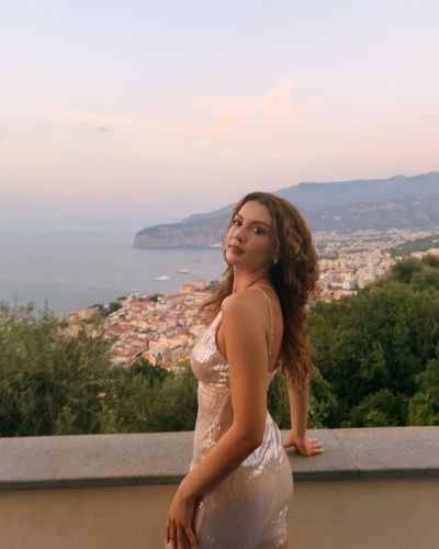 Burcu Özberk seksi ifşa fotoğrafı 93355