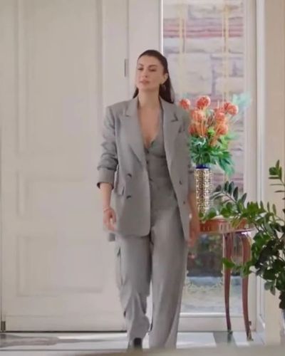Burcu Özberk seksi ifşa fotoğrafı 93285
