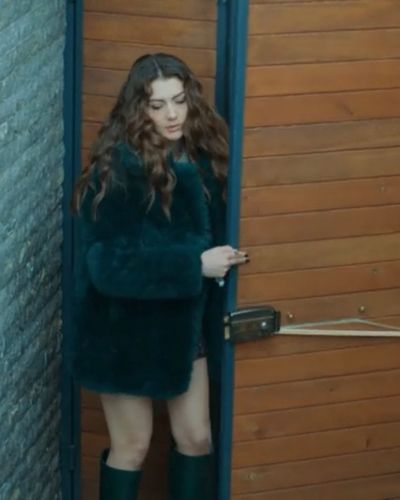 Burcu Özberk seksi ifşa fotoğrafı 93276