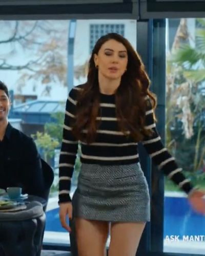 Burcu Özberk seksi ifşa fotoğrafı 93273