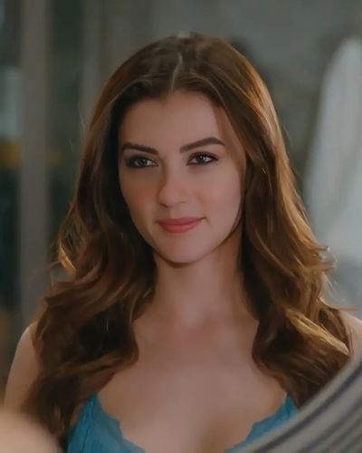 Burcu Özberk seksi ifşa fotoğrafı 93203