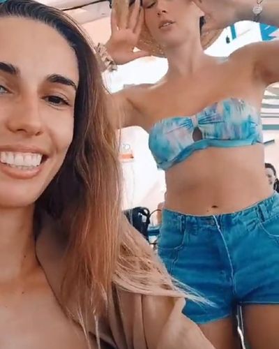 Burcu Özberk seksi ifşa fotoğrafı 93172