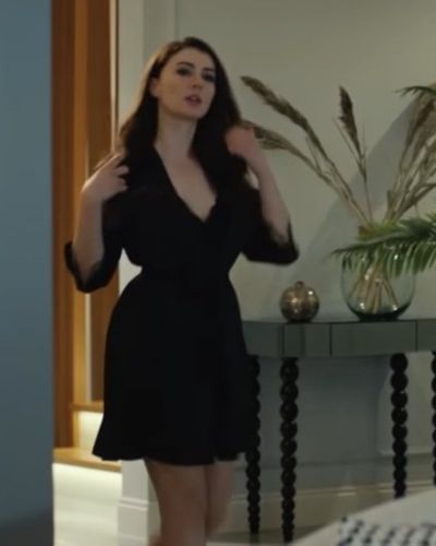 Burcu Özberk seksi ifşa fotoğrafı 93111