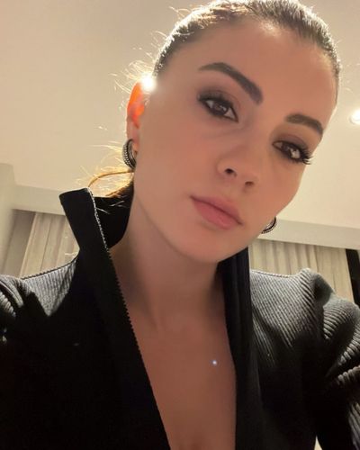 Burcu Özberk seksi ifşa fotoğrafı 93098