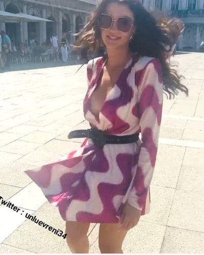 Burcu Özberk seksi ifşa fotoğrafı 93093