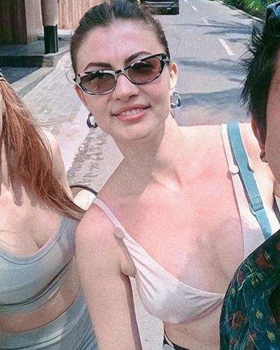 Burcu Özberk seksi ifşa fotoğrafı 93021