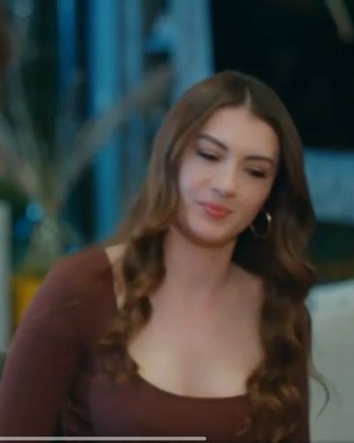 Burcu Özberk seksi ifşa fotoğrafı 92997