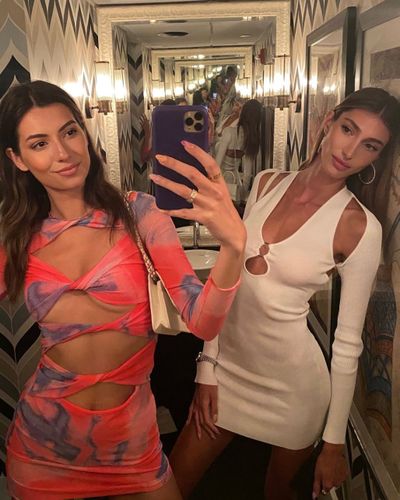 Buse İskenderoğlu seksi ifşa fotoğrafı 163