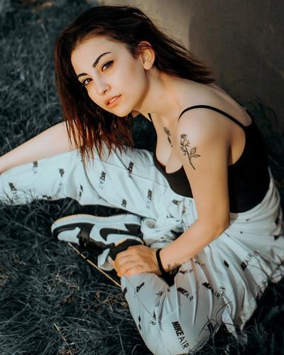 Buse Korkmaz seksi ifşa fotoğrafı 6
