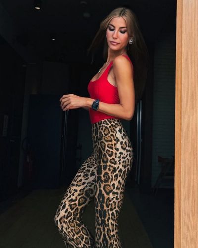 Çağla Şikel seksi ifşa fotoğrafı 236
