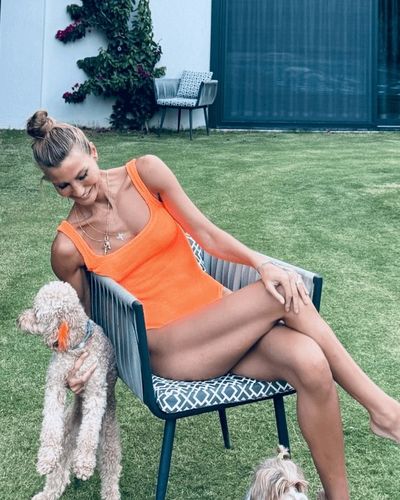 Çağla Şikel seksi ifşa fotoğrafı 241