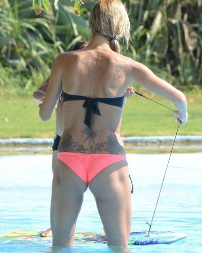 Çağla Şikel seksi ifşa fotoğrafı 547