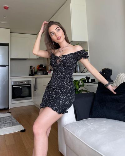 Çağla Şimşek seksi ifşa fotoğrafı 153