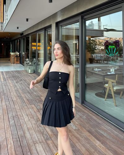 Çağla Şimşek seksi ifşa fotoğrafı 33