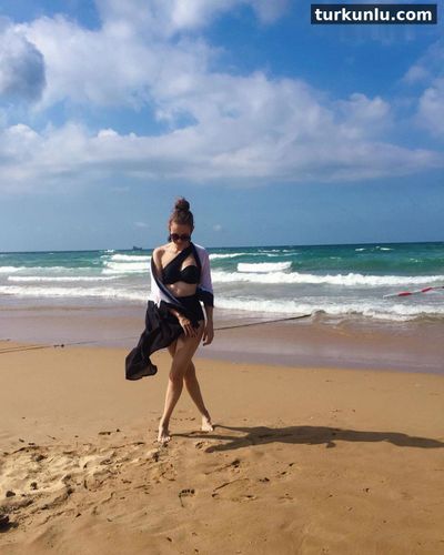 Cansu Gultekin Sexy Photo Collection