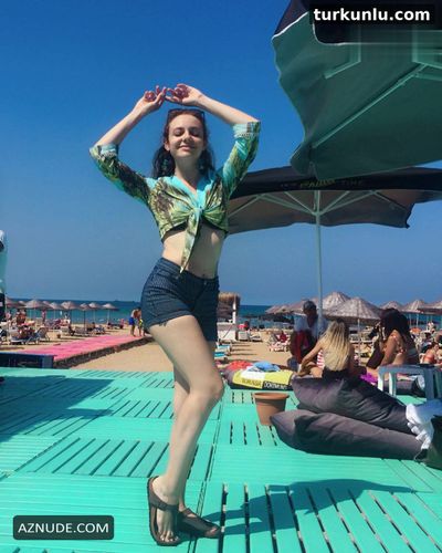 Cansu Gultekin Sexy Photo Collection