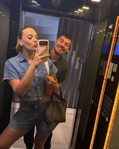 Cansu Özbay seksi ifşa fotoğrafı 22
