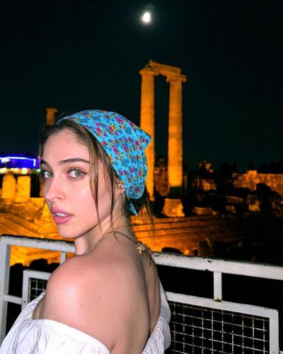 Cemre Baysel seksi ifşa fotoğrafı 158