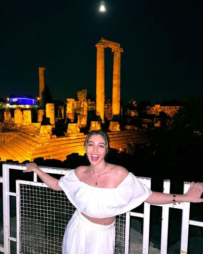 Cemre Baysel seksi ifşa fotoğrafı 160