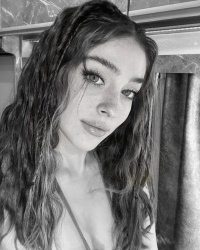 Cemre Baysel seksi ifşa fotoğrafı 164