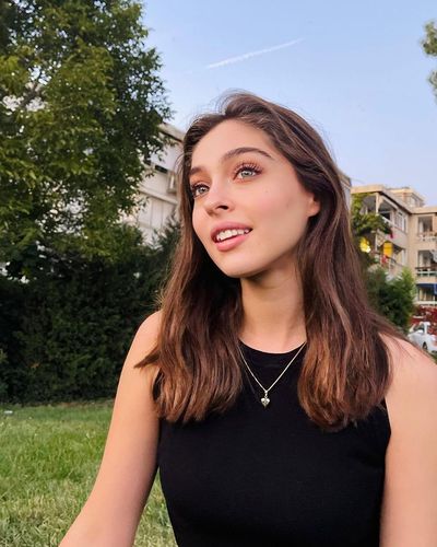 Cemre Baysel seksi ifşa fotoğrafı 203