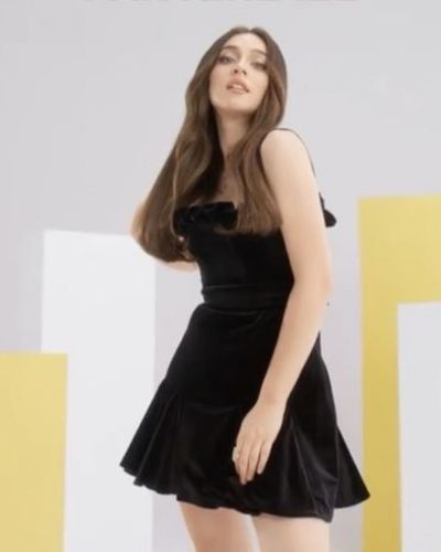Cemre Baysel seksi ifşa fotoğrafı 61914