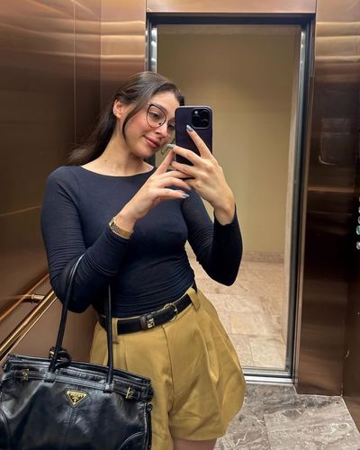 Cemre Baysel seksi ifşa fotoğrafı 27
