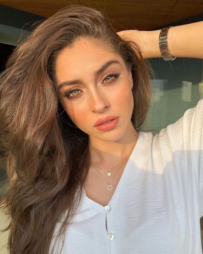Cemre Baysel seksi ifşa fotoğrafı 291