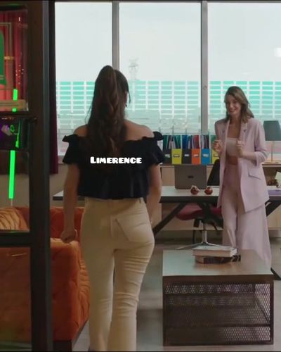 Cemre Baysel seksi ifşa fotoğrafı 304