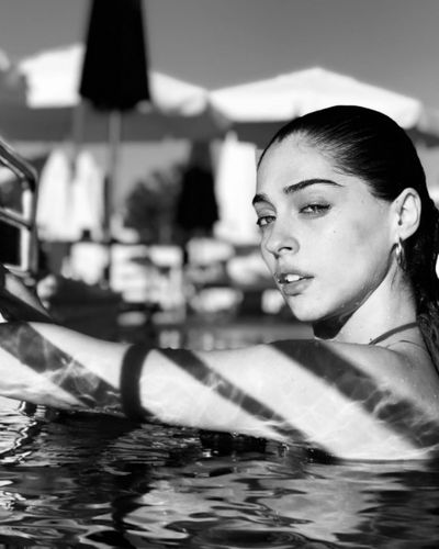 Cemre Baysel seksi ifşa fotoğrafı 319