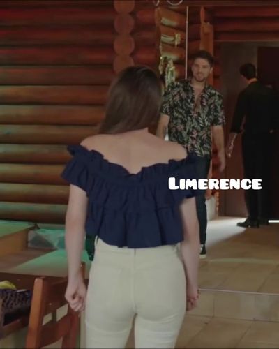 Cemre Baysel seksi ifşa fotoğrafı 322