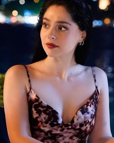 Cemre Baysel seksi ifşa fotoğrafı 378